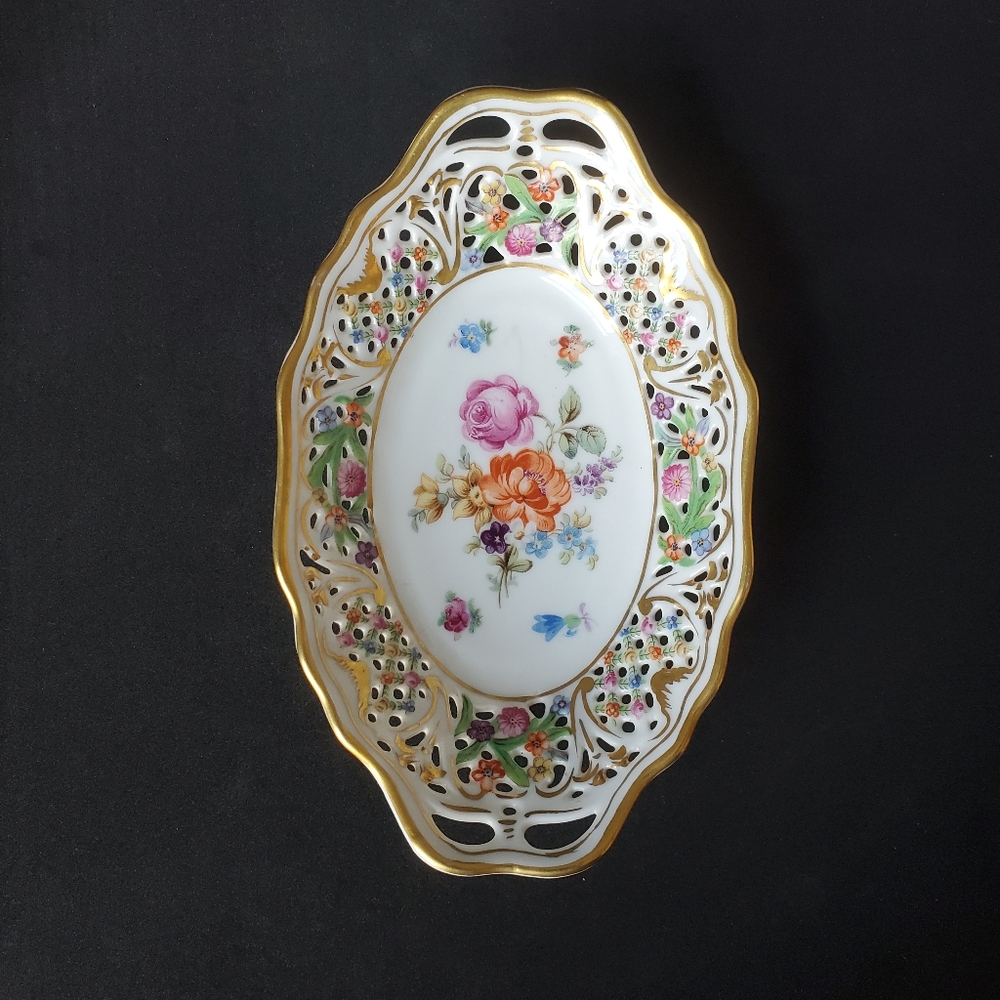 Vtg Dresden Schumann Bavaria 6" Oval Reticulated Floral Porcelain Dish Gold Trim